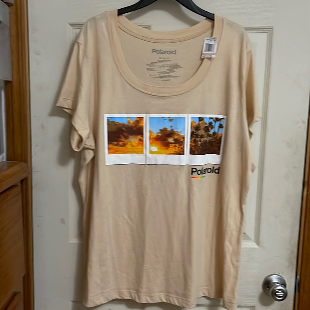 Polaroid graphic short sleeve tee shirt women’s peach size 2X NEW